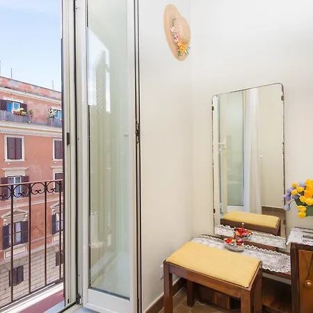 Regina's House - St Peter Holiday home Rome