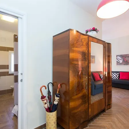 Regina's House - St Peter Holiday home Rome
