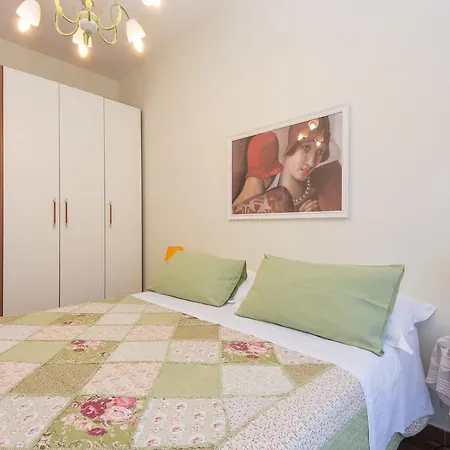 בית נופש Regina's House - St Peter *